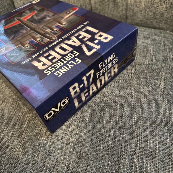 B-17 Flying Fortress Leader (open, unpunched) DVG Games & Draco Ideas - Picture 4 of 16